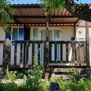The Farm Tiny House - Tiny Casa منتزه العطل